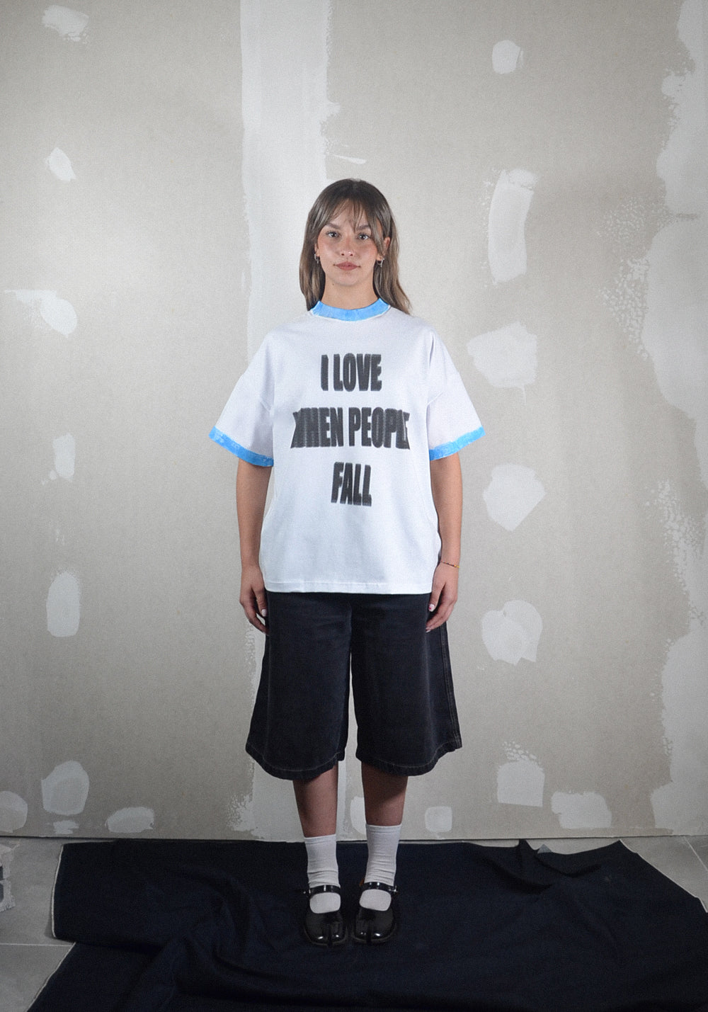 FALLING PEOPLE