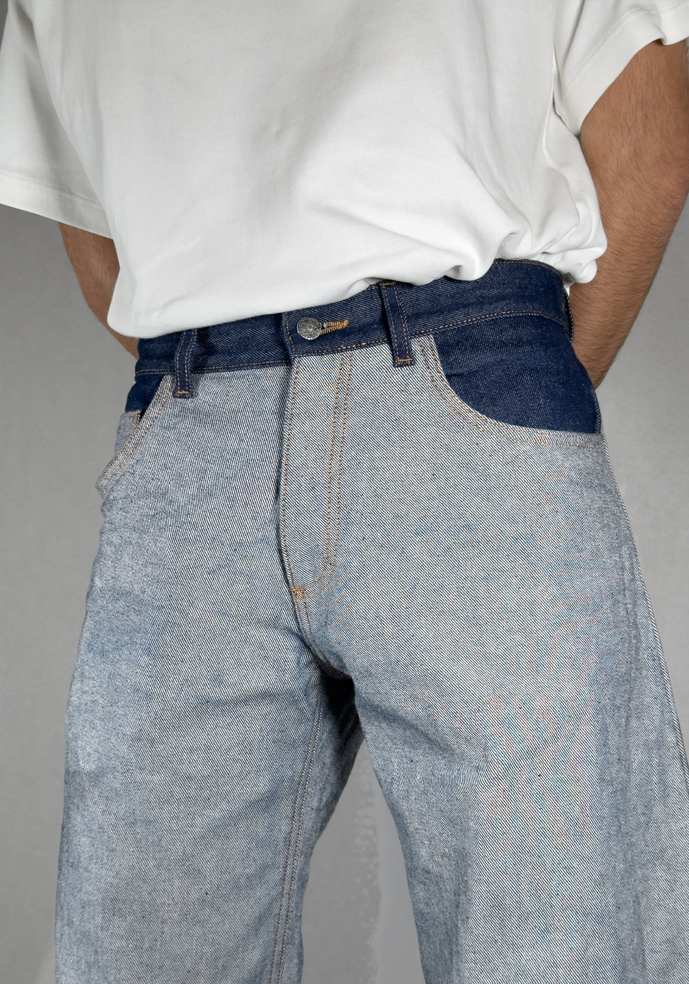 Jeans Collapse Overturn