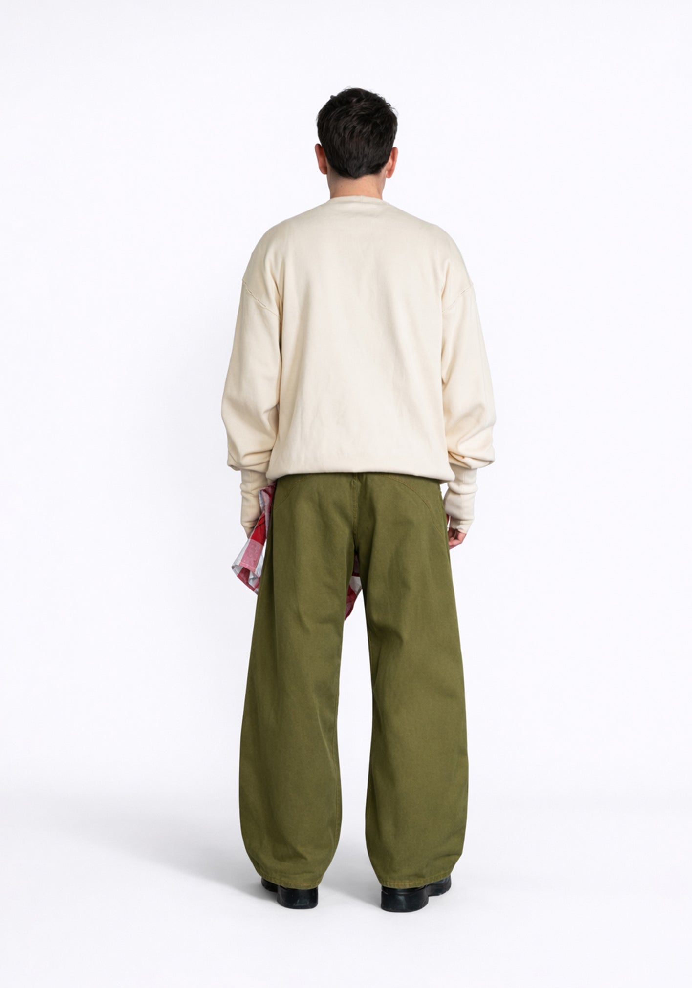 "OVERTURN" JEANS