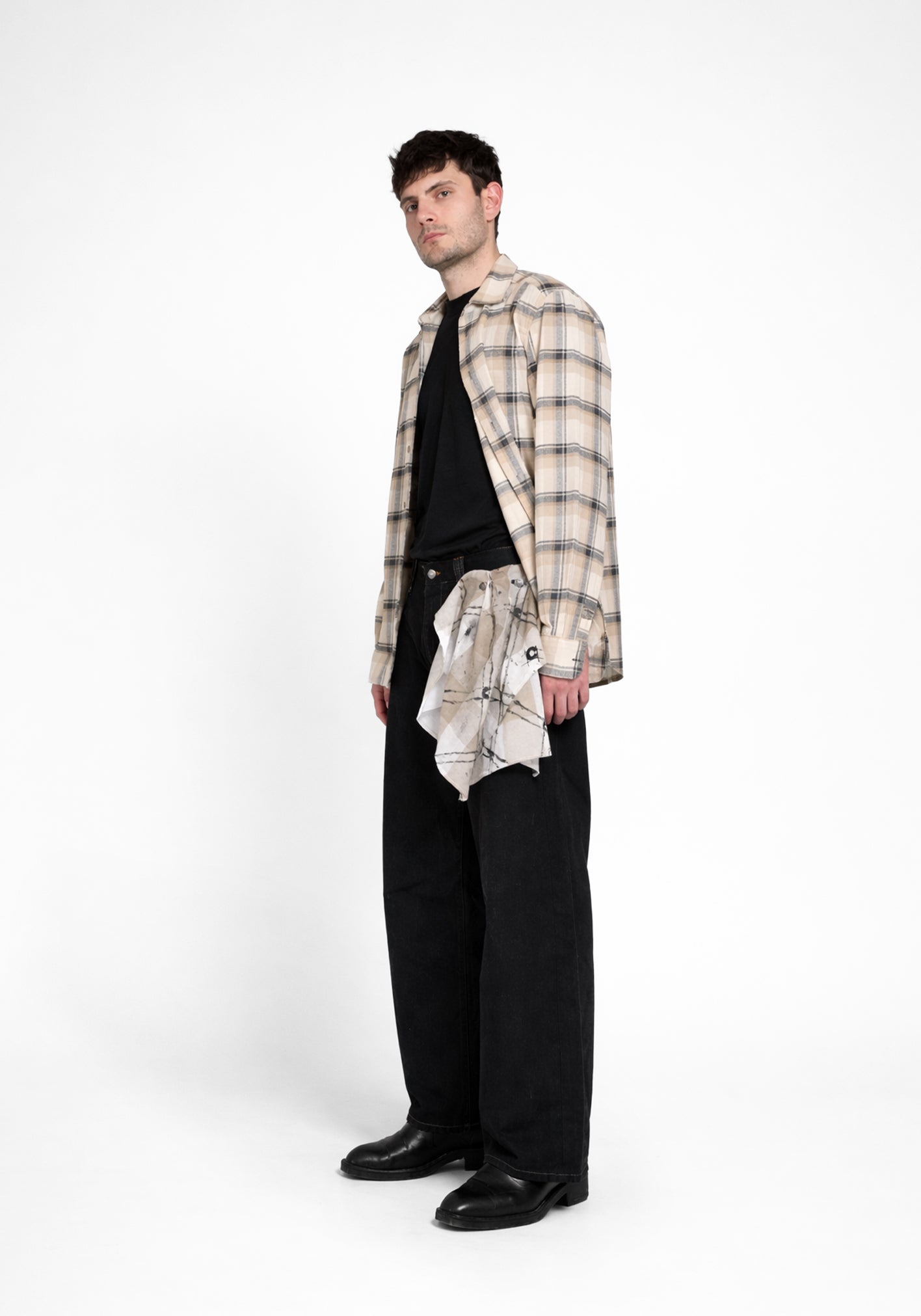 "OVERTURN" JEANS
