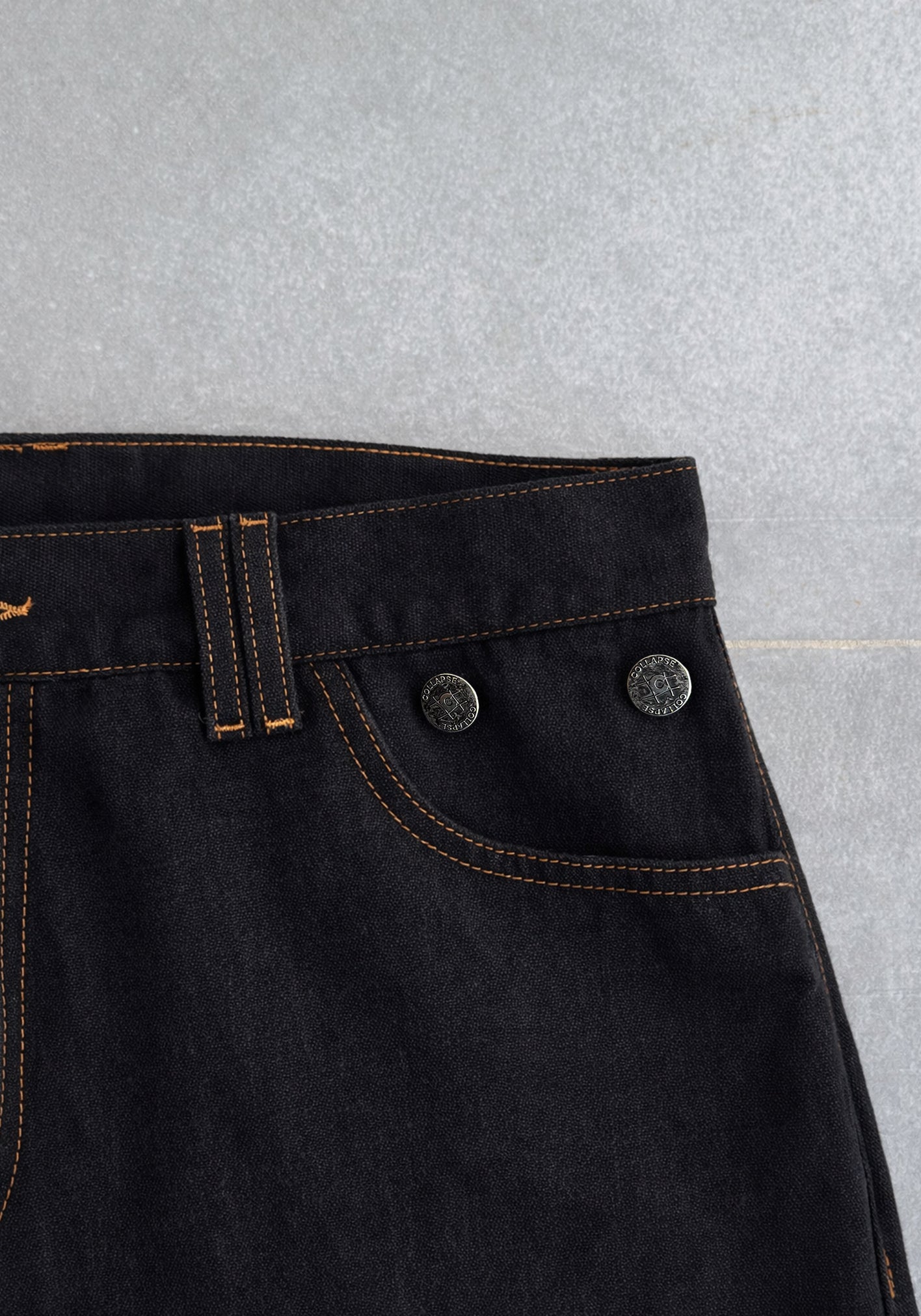 "OVERTURN" JEANS